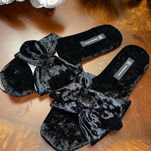 NWT INC International Concepts Women's Crushed-Velvet Knot Slippers Black - Picture 2 of 4